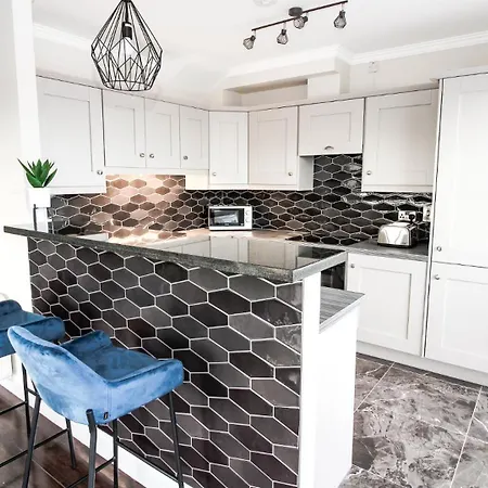 Cresent Townhouse גלוואיי